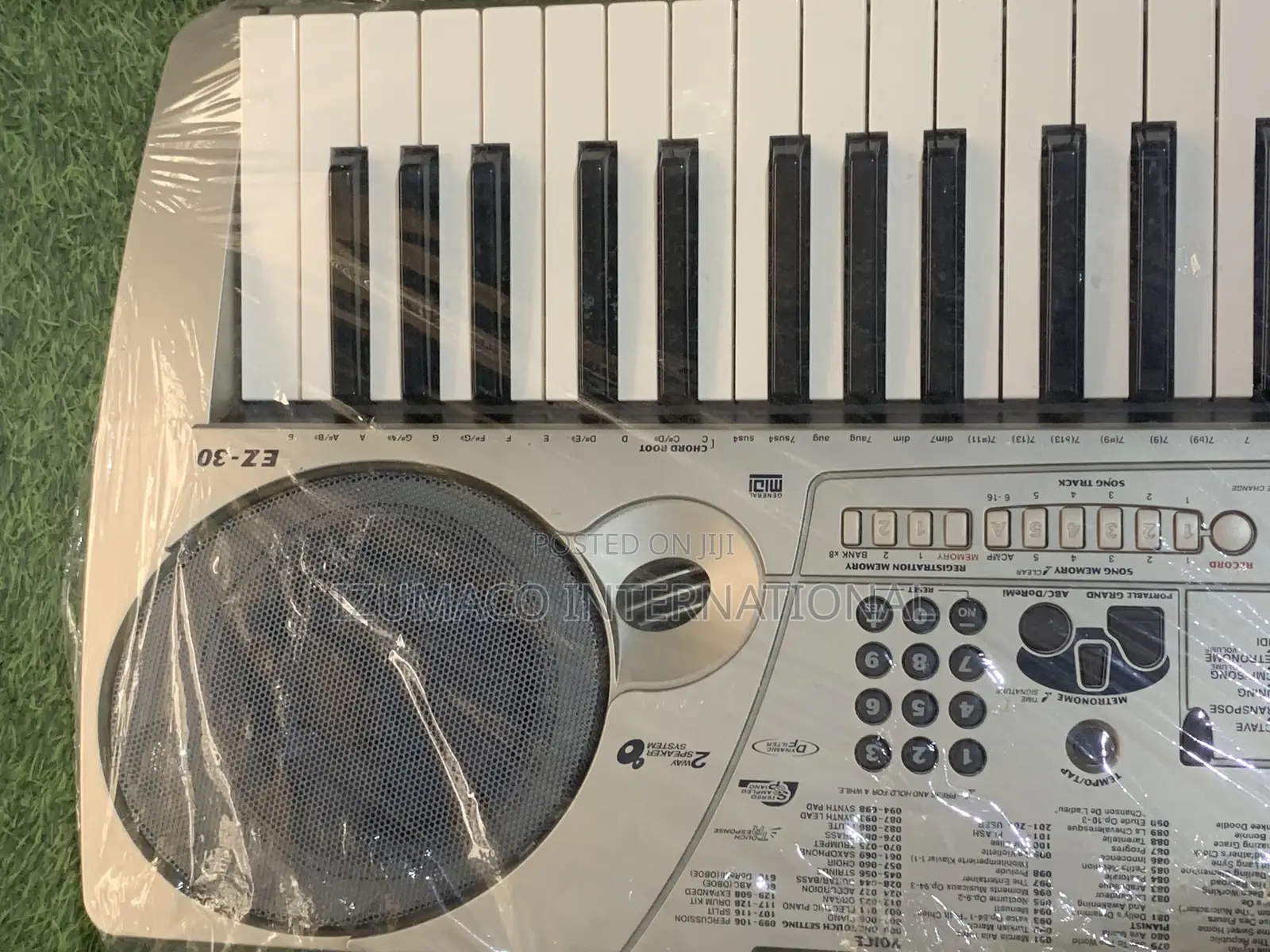 Yamaha Ez-30 Keyboard Piano/ Excellent Condition