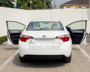 Toyota Corolla 2014 White