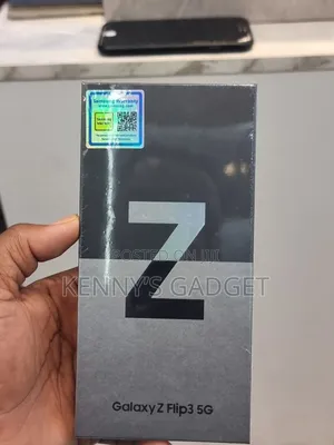 New Samsung Galaxy Z Flip 3 256 GB
