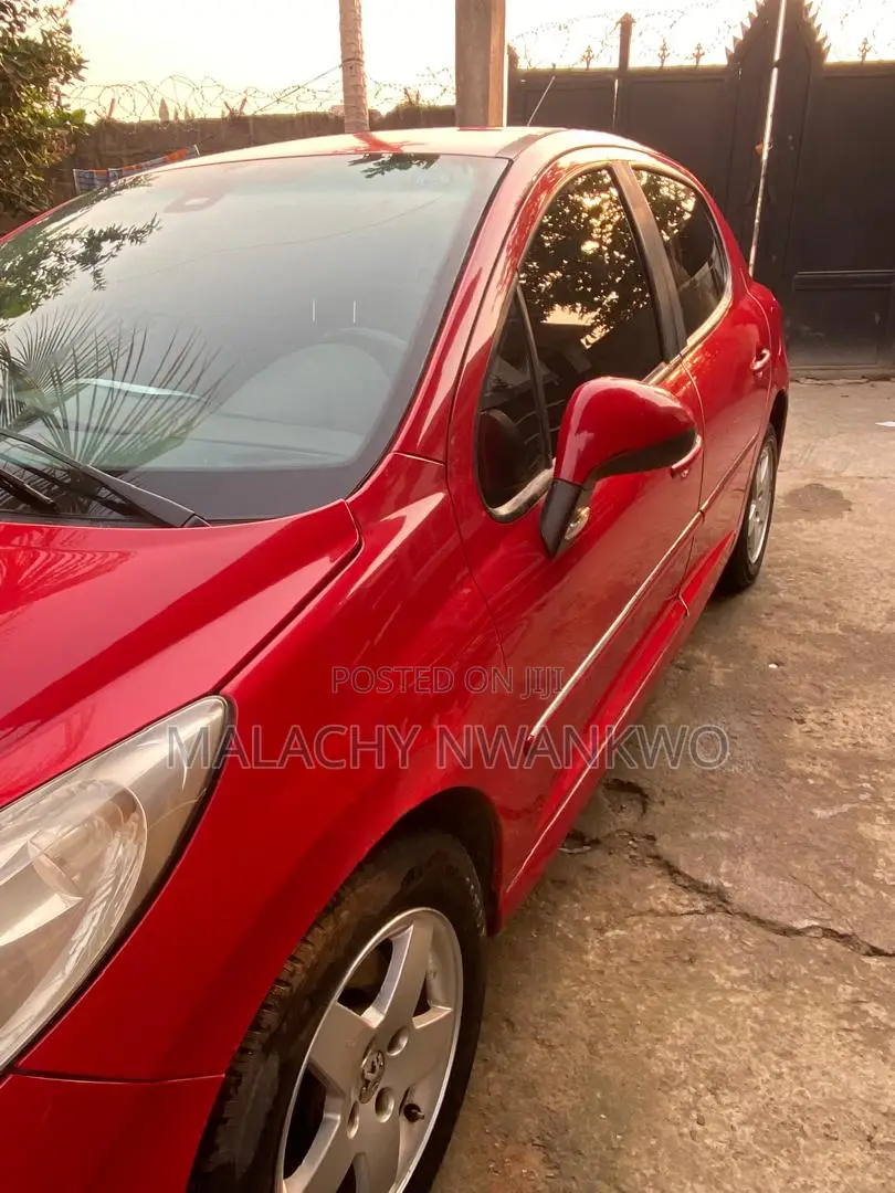Peugeot 207 2010 Red