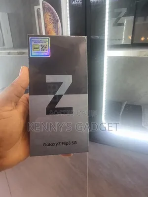 New Samsung Galaxy Z Flip 3 128 GB Black
