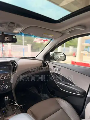 Hyundai Santa Fe GLS 4dr SUV (3.3L 6cyl 6A) 2015 Black