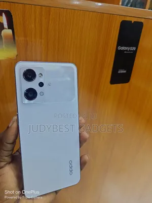 Oppo Reno9 256 GB White