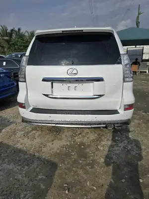 Lexus GX 460 Luxury 2017 White