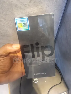 New Samsung Galaxy Z Flip4 256 GB Black