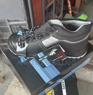 Rock Pad Safety Boots