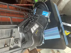 Rock Pad Safety Boots