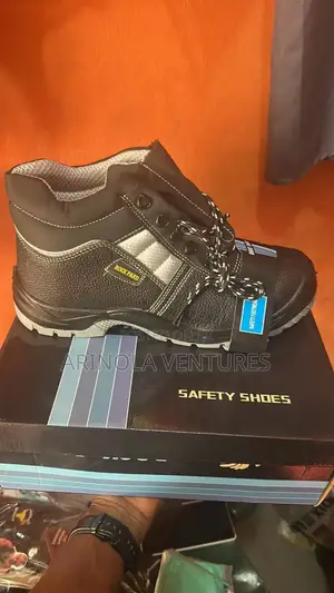 Rock Pad Safety Boots