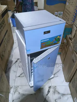 BCD-108j Top Freezer Refrigerator – Kitchen Appliance