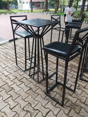 Cocktail Table and Chairs
