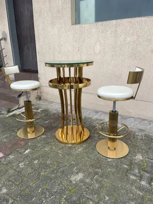 Cocktail Table and Chairs