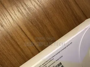 Apple Watch Se 3 (3rd Gen 2025) 44mm GPS Only Starlight