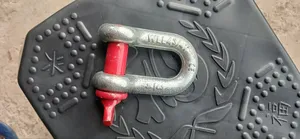 3/4 Shackle D Screw