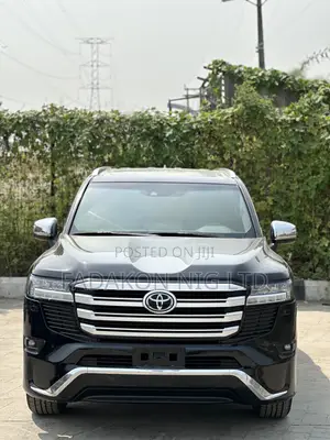 Toyota Land Cruiser 4.0 V6 GXR 2021 Black