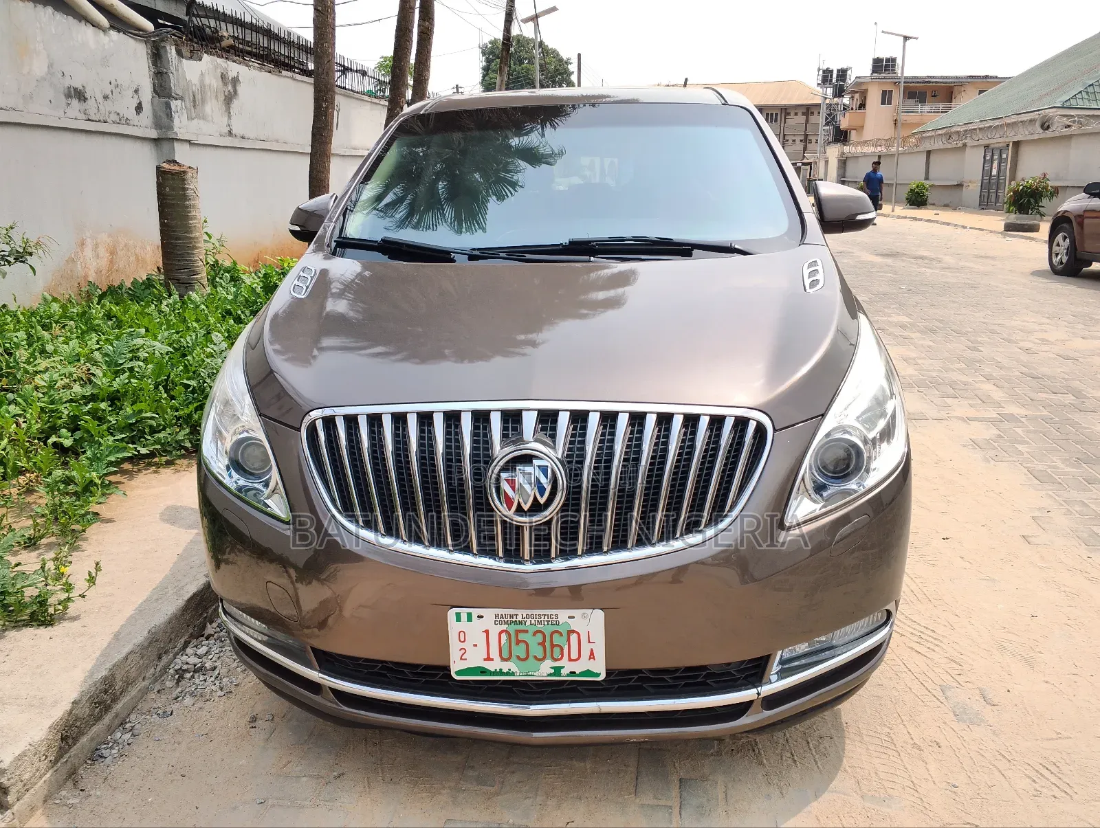 Buick Super 2020 Gold