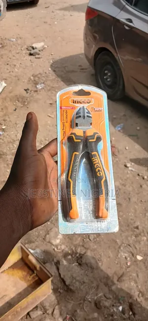 Wire Cutter