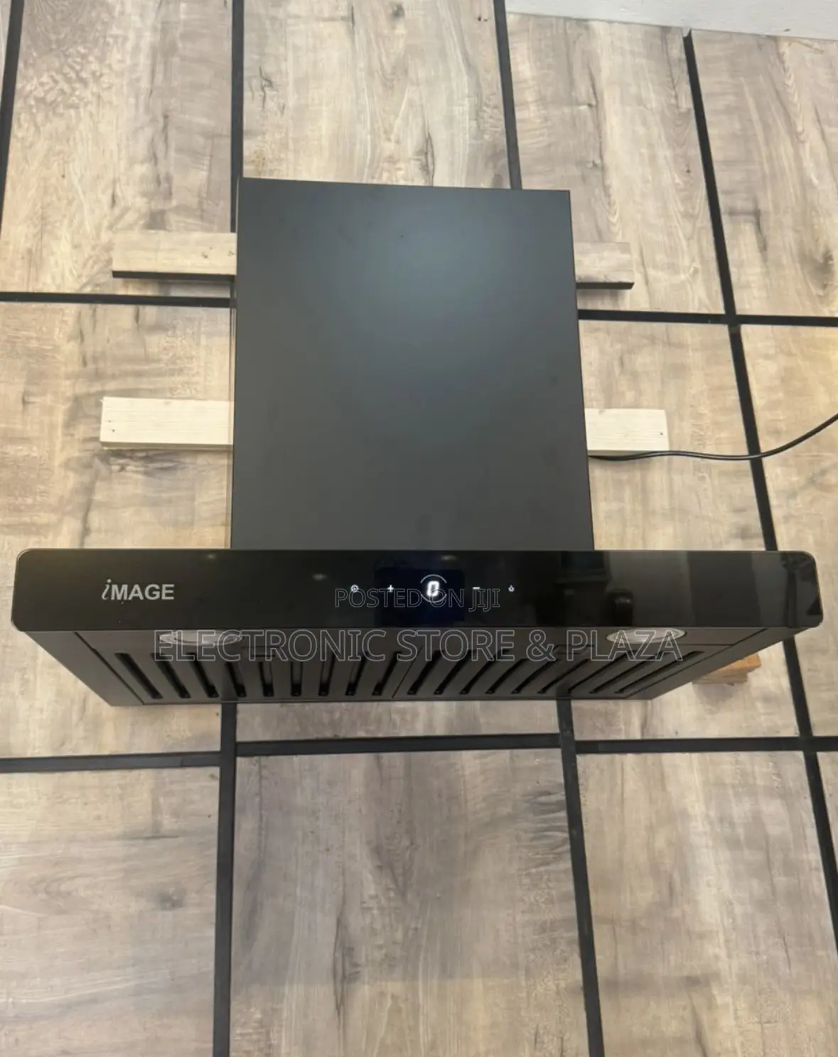 Kitchen Extractor Hood Image 90cm T-Shape - Sleek Powerful!