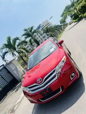 Toyota Venza LE 4dr Wagon (3.5L 6cyl 6A) 2014 Red