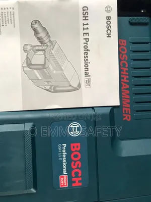 Bosch Demolition Hammer (Gsh 11e)