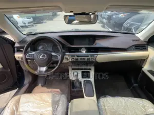 Lexus ES 2016 Blue
