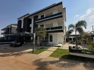 Furnished 7bdrm Duplex in Kado for sale