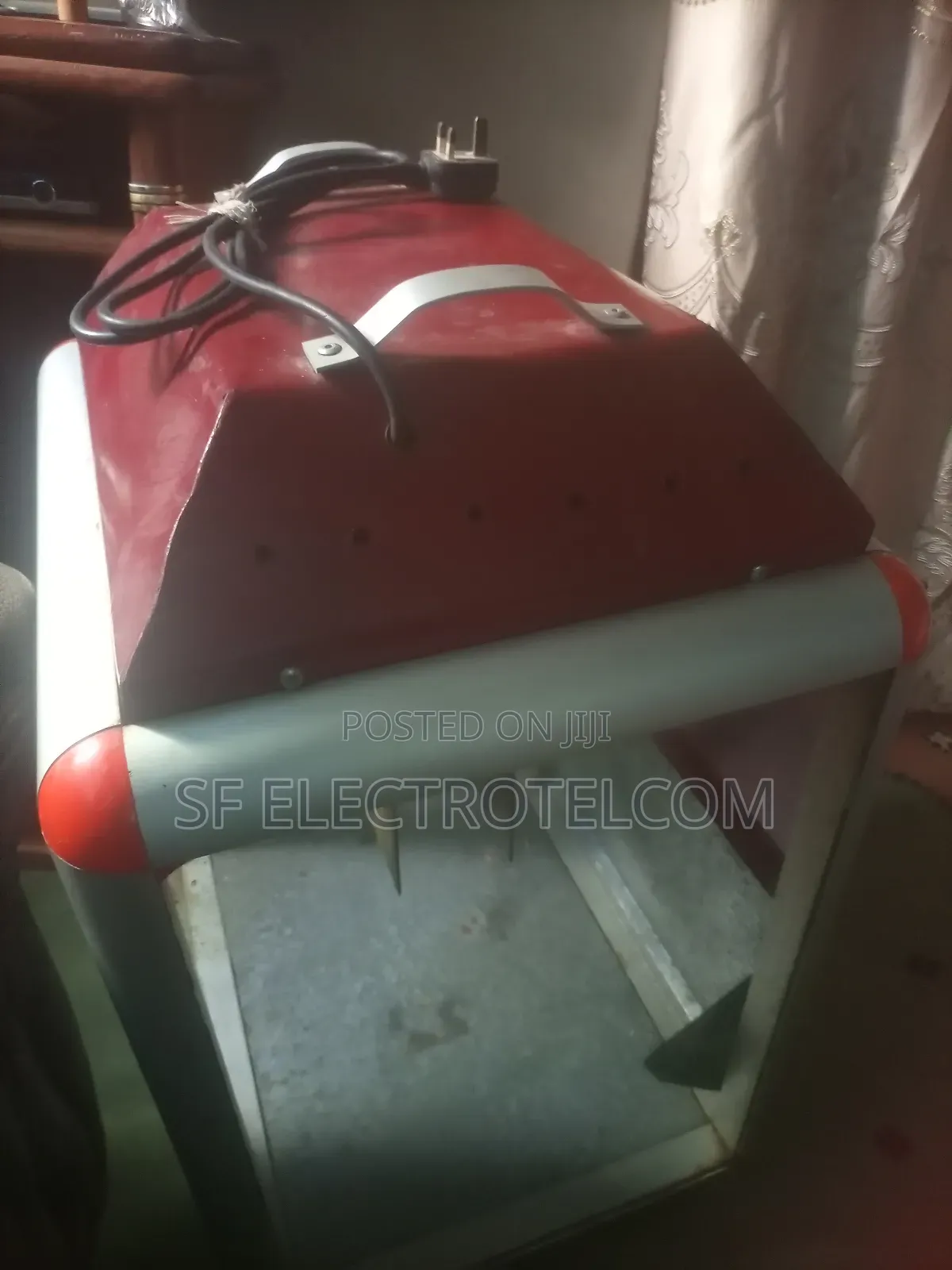 Pop Corn Machine