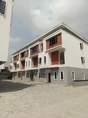 4bdrm Duplex in Lekki for rent