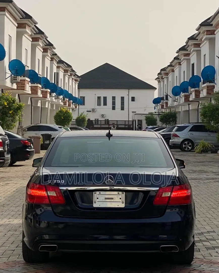 Mercedes-Benz E350 2013 Blue