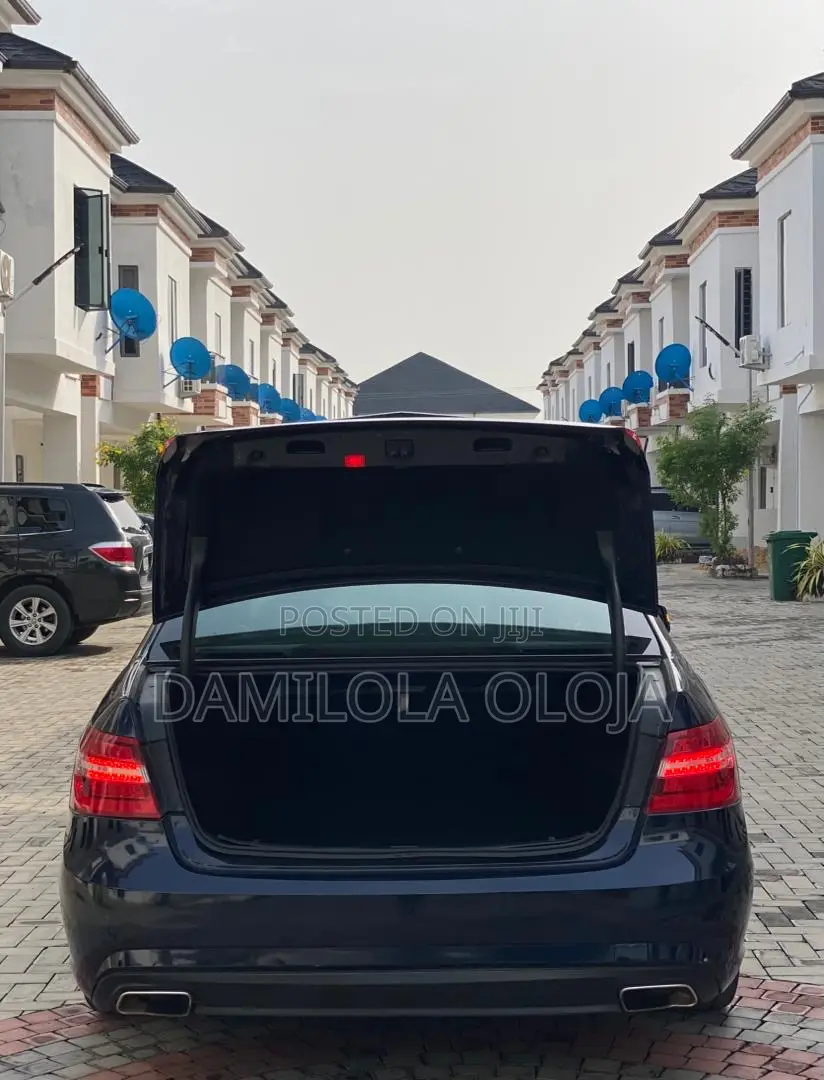 Mercedes-Benz E350 2013 Blue
