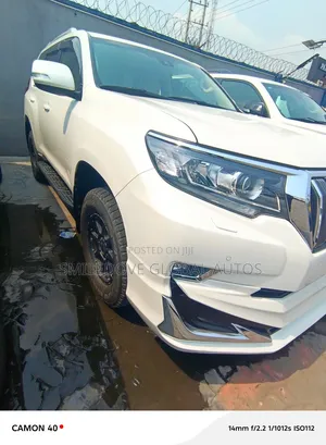 Toyota Land Cruiser Prado 2.7 2023 White