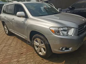 Toyota Highlander Limited 2010 Silver