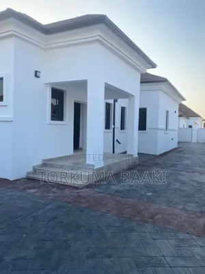 5bdrm Bungalow in Efab Verizon, Gwarinpa for sale