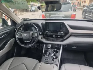 Toyota Highlander 2020 Gray