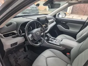 Toyota Highlander 2020 Gray