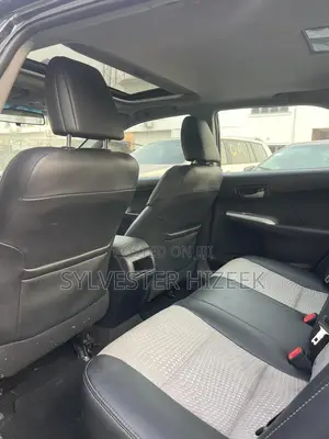 Toyota Camry SE 4dr Sedan (2.5L 4cyl 6A) 2012 Black