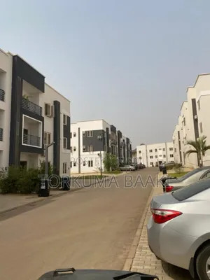 3bdrm Block of Flats in Billard Estate, Life Camp for rent