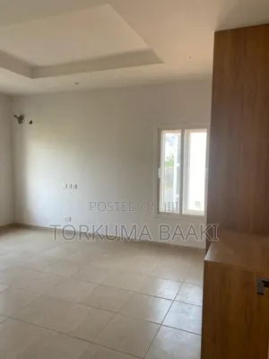3bdrm Block of Flats in Billard Estate, Life Camp for rent