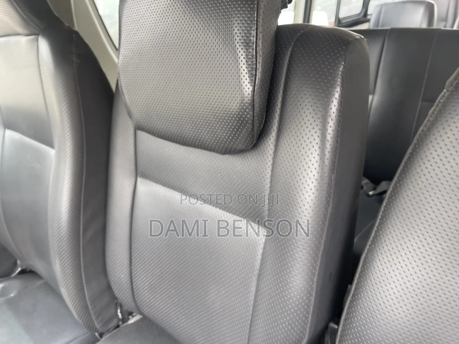 Toyota HiAce 2012 White