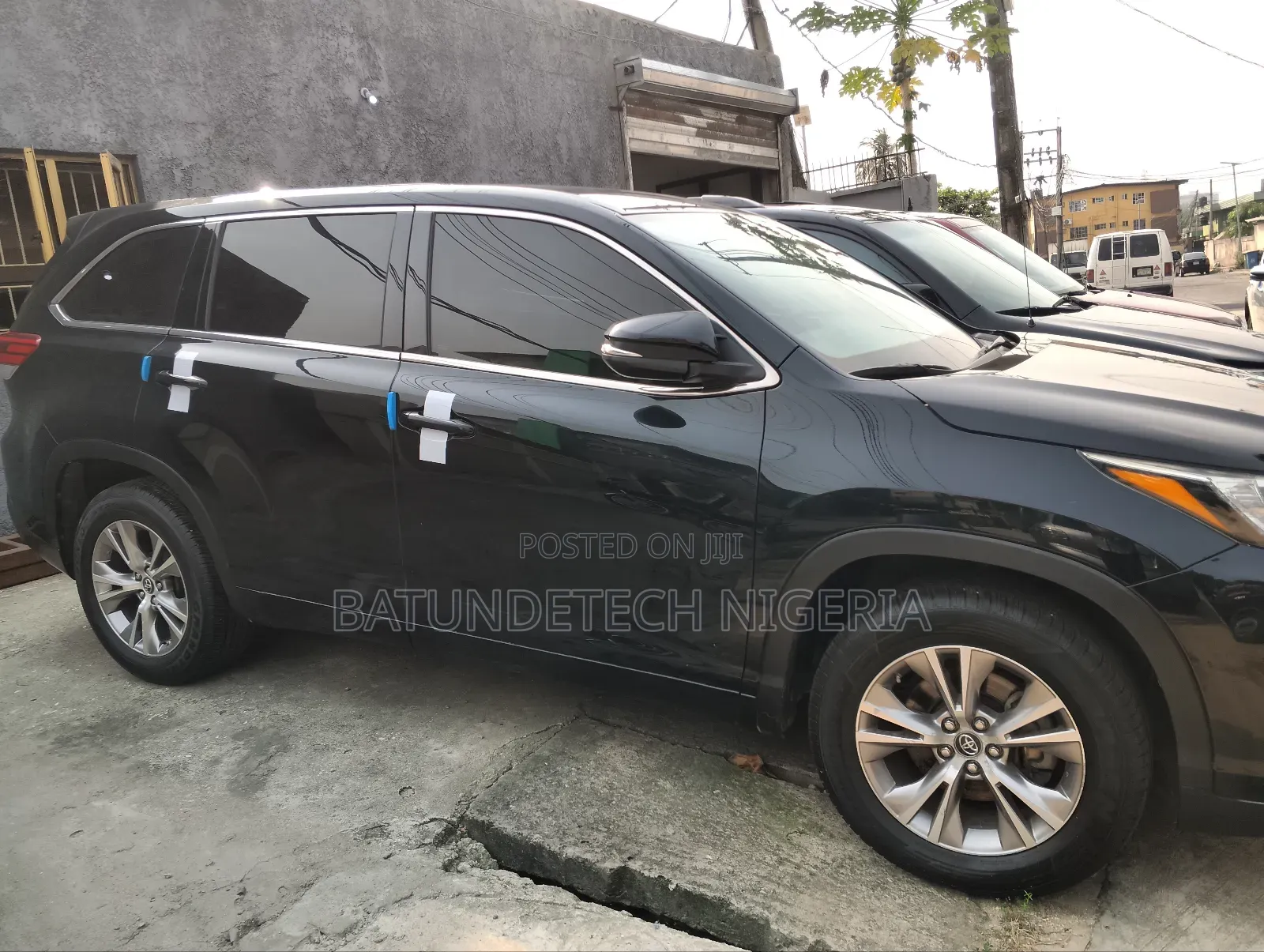 Toyota Highlander LE AWD 2020 Black
