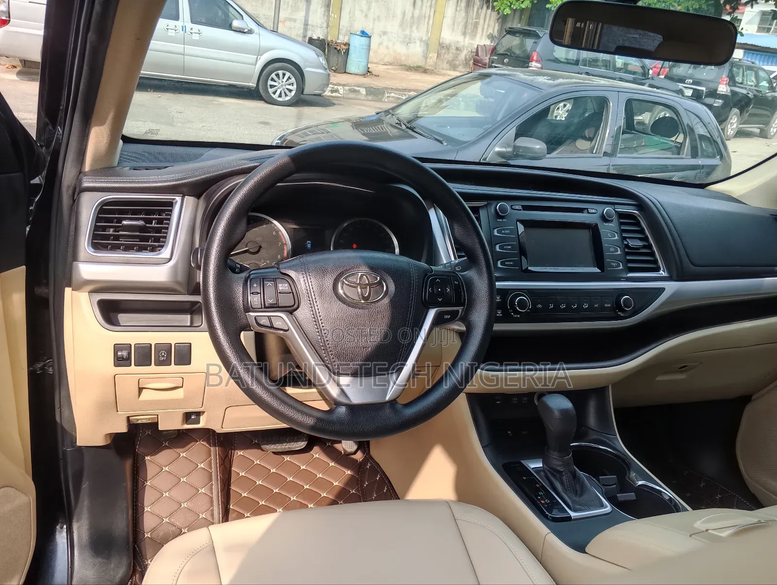 Toyota Highlander LE AWD 2020 Black