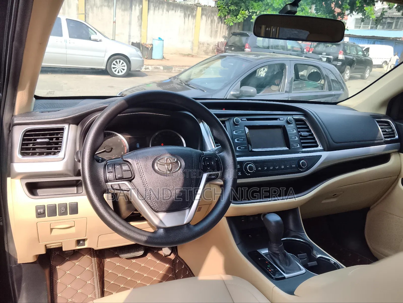 Toyota Highlander LE AWD 2020 Black