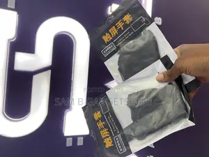 Anti-Sweat Gamer Gloves