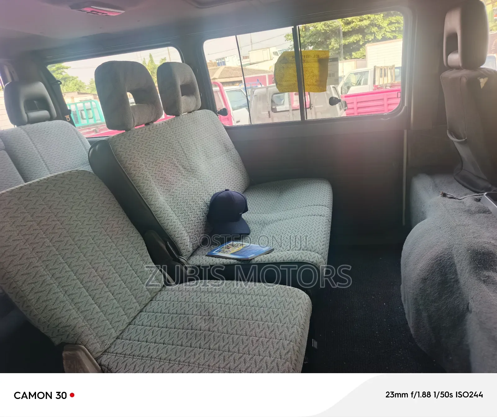 Mitsubishi L300 2005 White