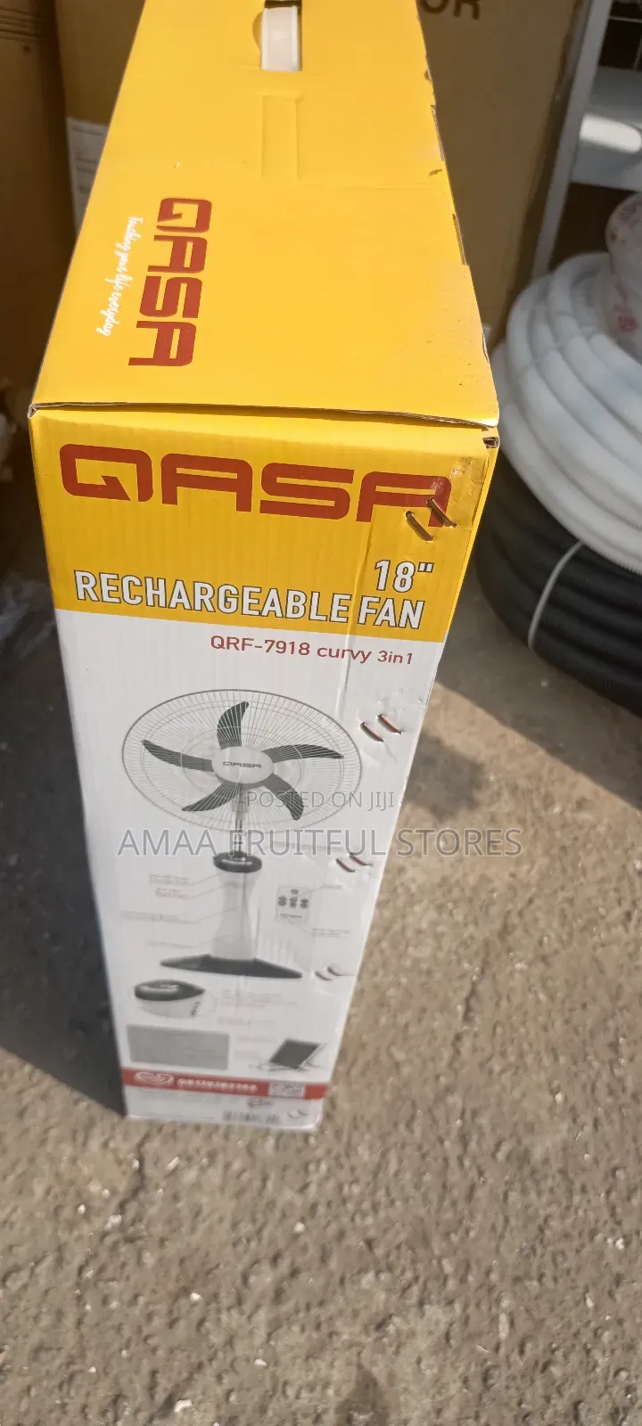 Qasa Rechargeable Solar Fan 18"