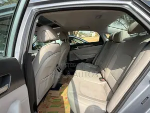 Hyundai Sonata Sport Sedan FWD (2.4L 4cyl 6A) 2016 Silver