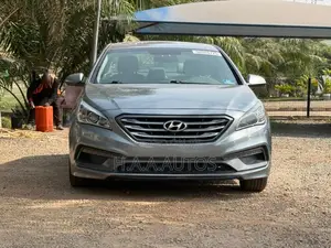 Hyundai Sonata Sport Sedan FWD (2.4L 4cyl 6A) 2016 Silver