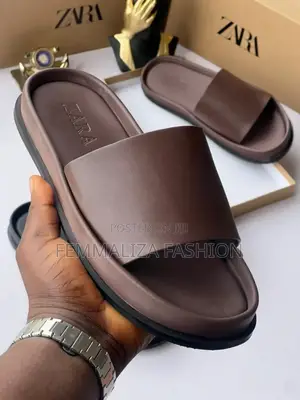 Men Classic Leather Slides