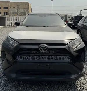 Toyota RAV4 LE AWD 2020 Black