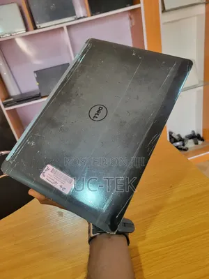 Laptop Dell Latitude 7400 8GB Intel Core I5 SSD 256GB