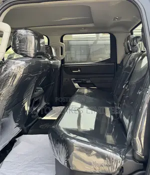 Toyota Tundra 2023 Black